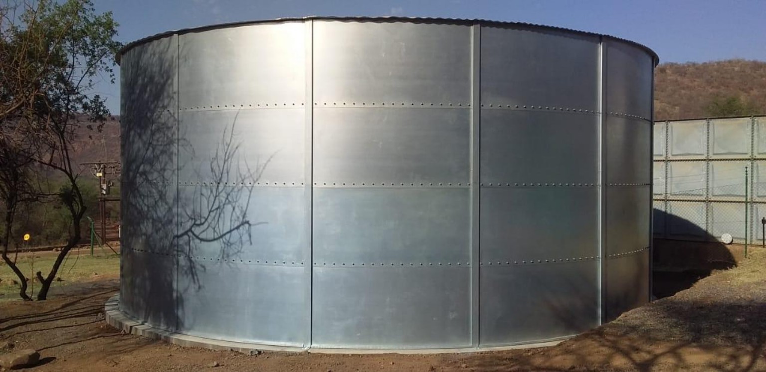 Sectional Zinc-alu reservoir